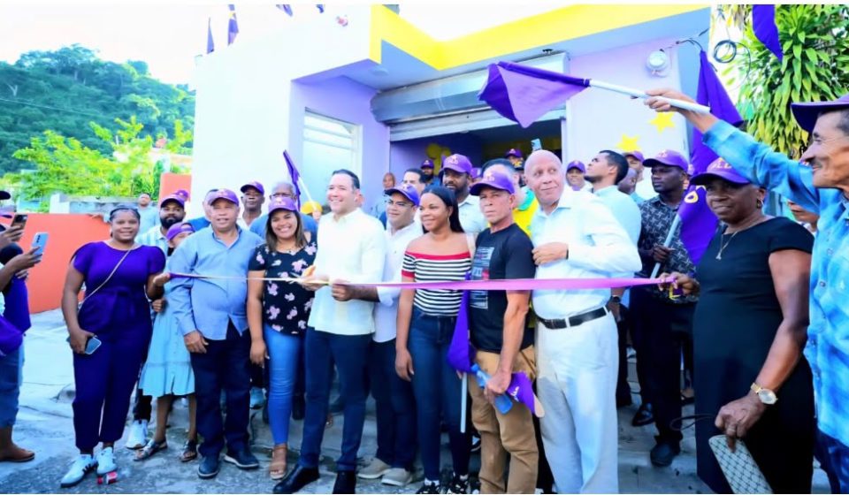 PLD inaugura locales en San Cristóbal y Barahona