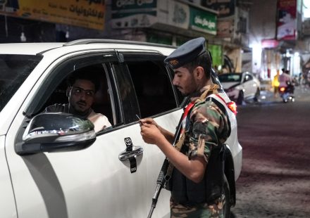 Iran war live: Fighting intensifies in Yemen, hundreds killed or injured