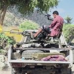 Yemeni government launches air strikes on Houthi positions