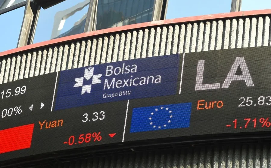 La Bolsa mexicana repunta 1,06 % y se posiciona por encima de las 66.746 unidades