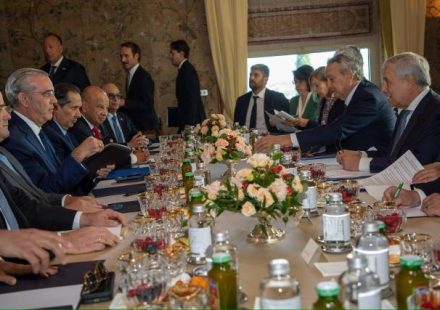 Presidente Abinader llama a empresarios italianos a invertir en República Dominicana