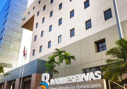 Banreservas gana premio a la mejor oficina de gestión de proyectos de América y pasa a final mundial