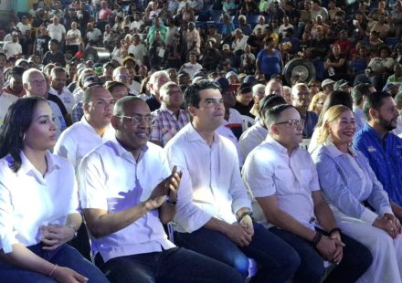 Diputado Carlos Sánchez respalda aspiración presidencial de Wellington Arnaud en el PRM