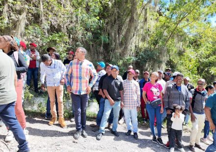 Comunitarios de San Juan reclaman carreteras, empleos y desarrollo minero