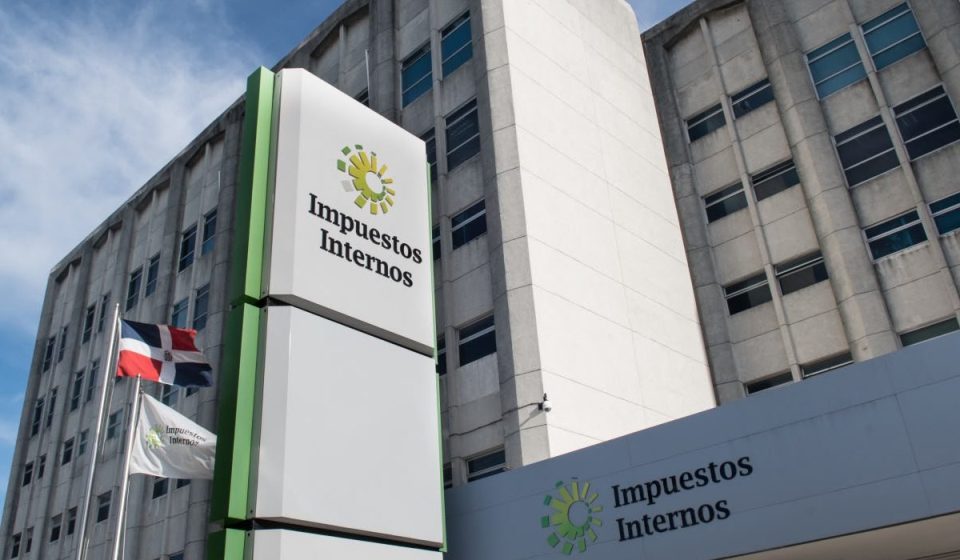 DGII informa que 100 mil contribuyentes ya son emisores electrónicos