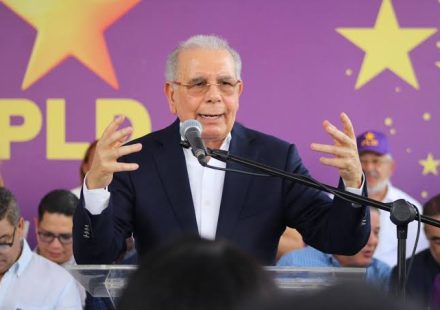 Danilo Medina sobre Abinader: “Prefirió sacarse los dos ojos con tal de sacarme uno a mí”