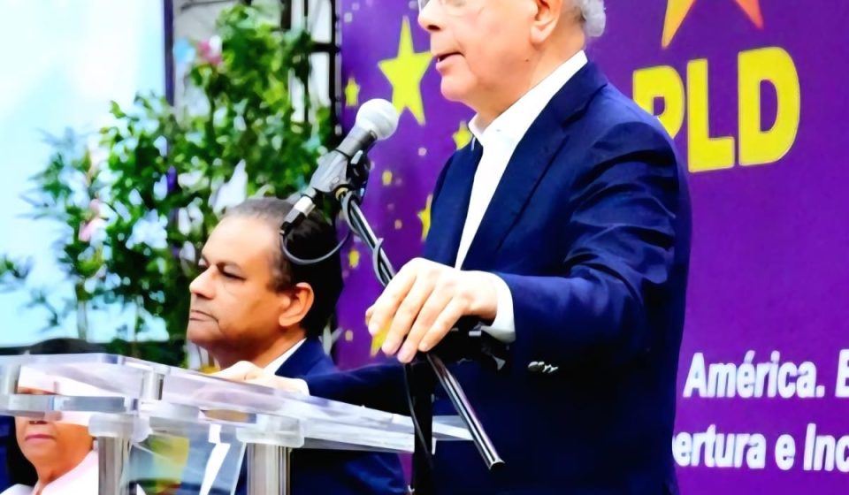 Danilo Medina afirma que el pueblo espera el regreso del PLD al Gobierno