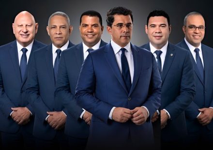 David Collado suma cinco senadores a su proyecto presidencial