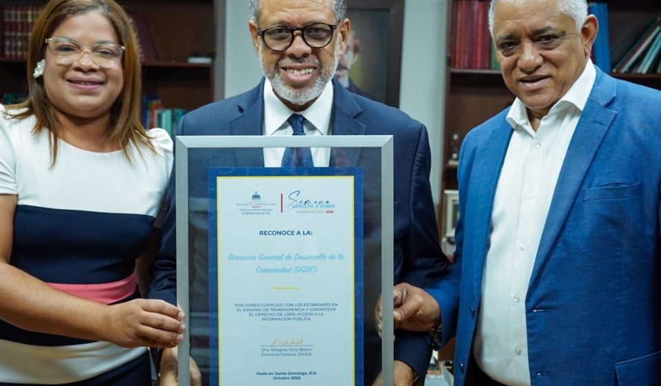 Desarrollo de la Comunidad recibe reconocimiento de la Digeig por su transparencia