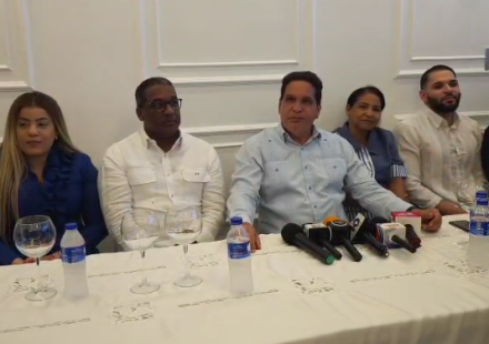 Elpidio Infante se retracta y atribuye a IA video sobre su renuncia al proyecto de David Collado