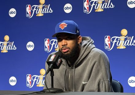Los Knicks habrían paralizado sus renovaciones con jugadores