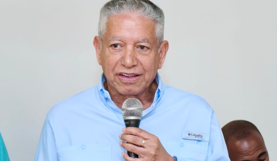 Héctor Guzmán pide a Abinader proteger a los productores de arroz