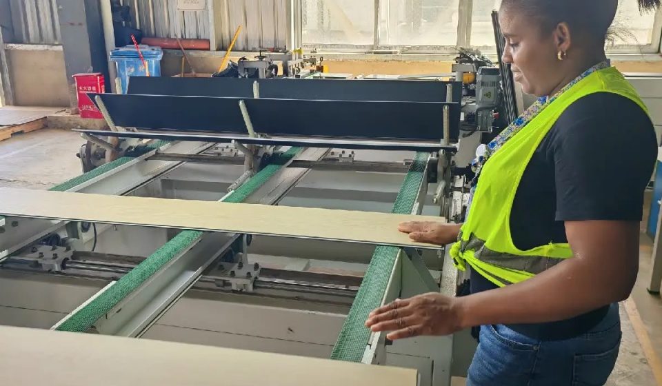 Empresas manufactureras generan empleos en San Antonio de Guerra