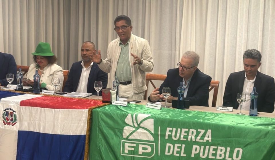 Fuerza del Pueblo juramenta nuevos miembros y fortalece estructura en Cataluña