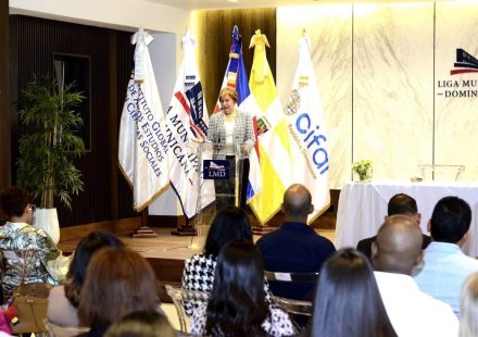 IGlobal y LMD acuerdan capacitar directivos municipales en planificación territorial