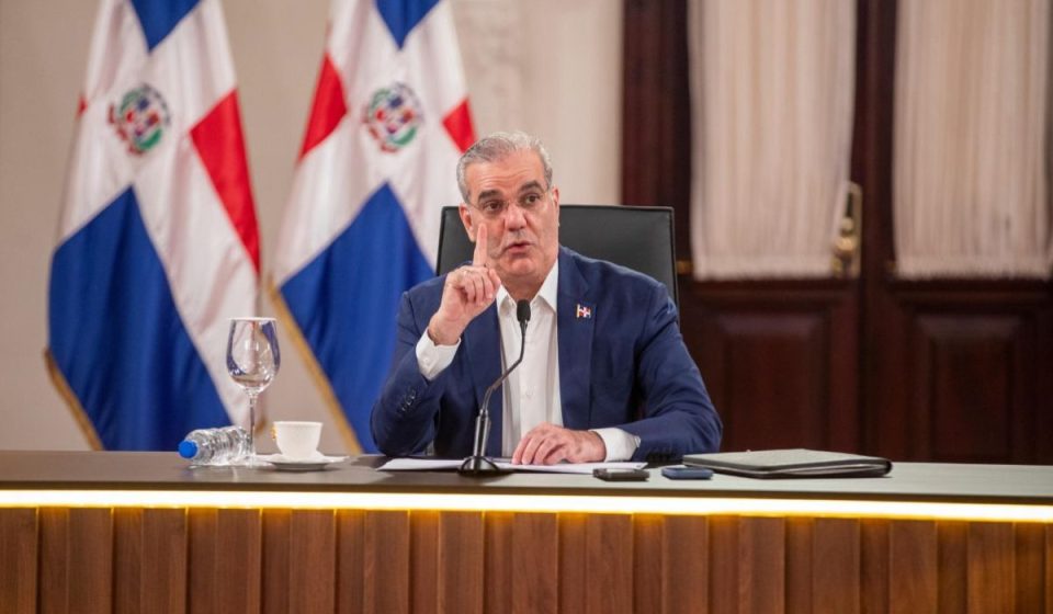 Abinader reta a comparar sus gestiones con las del PLD: “Vamos a comparar 20 contra 6”