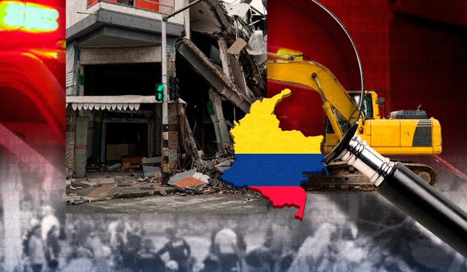 Investigan si hay dos personas bajo un edificio que colapsó por las lluvias en Colombia