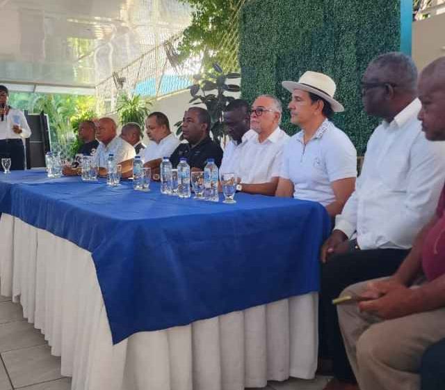 Tony Peña Guaba desarrolla jornada de trabajo con dirigencia del PRM en San Cristóbal