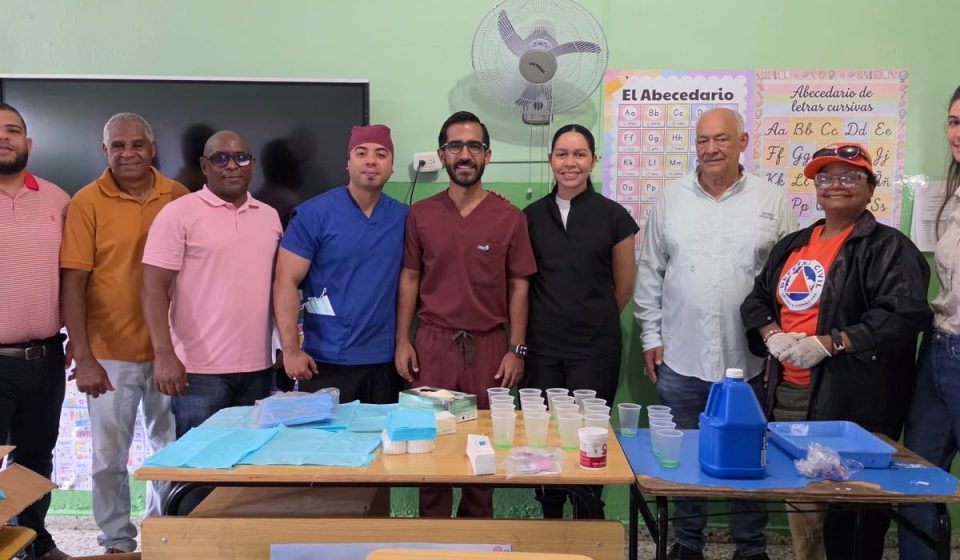 Doctor Luis Antonio Cruz encabeza operativo médico en Los Peralejos