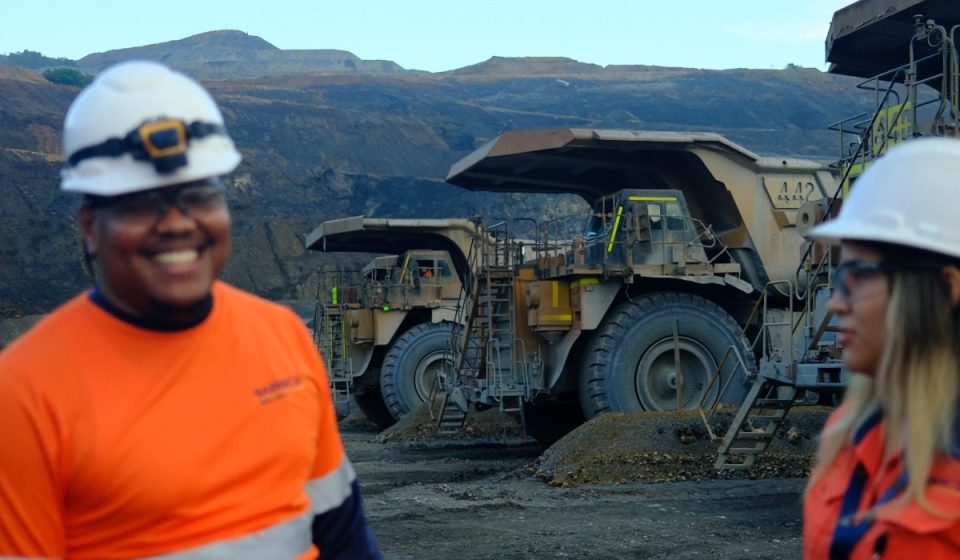 Camipe destaca crecimiento de 5.2 % de minas y canteras frente al 4.6 % de la economía