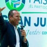 Milton Morrison y País Posible juramentan 970 nuevos miembros en Moca y SFM