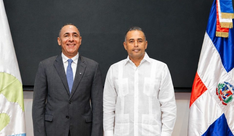 Asocivu y Aduanas conversan sobre aplicación del DR-CAFTA