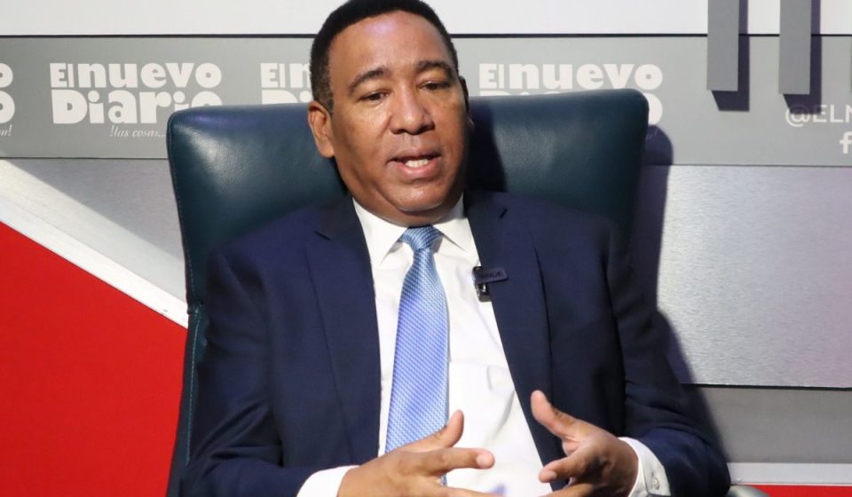 Dirigente de FP se refiere a Leonel y Omar: “la Fuerza del Pueblo gana con cualquiera de los dos”
