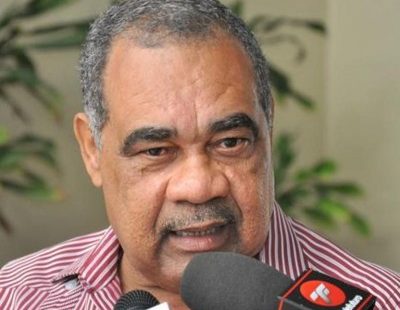 Orlando Espinosa advierte sobre restricciones haitianas al comercio y pide proteger producción nacional