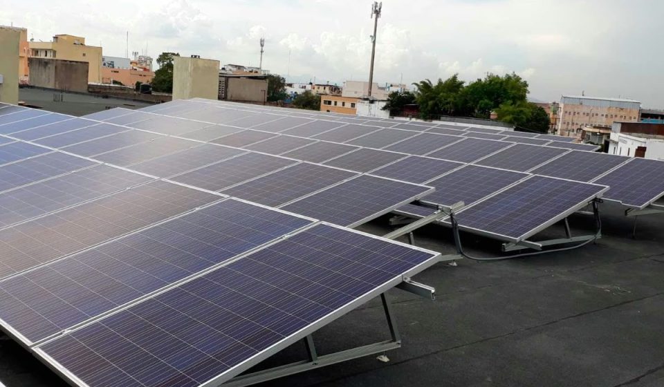 La SIE aclara dudas sobre paneles solares y garantiza beneficios