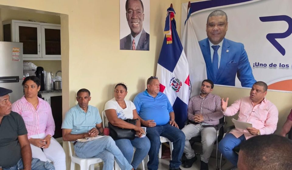 Diputado Ramón Raposo realiza encuentros focalizados con líderes sociales y comunitarios de SDN