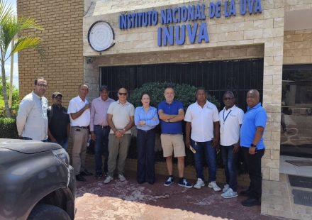 Entidades de RD e Italia exploran proyectos para fortalecer la producción de uva
