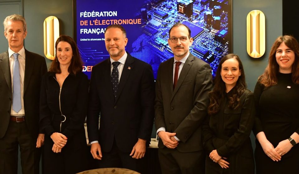MICM promueve a RD en Francia para atraer a empresas de semiconductores