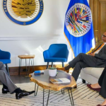 El secretario general de OEA conversa sobre Nicaragua con excanciller dominicano Álvarez