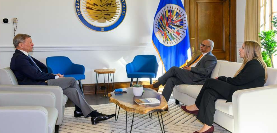 El secretario general de OEA conversa sobre Nicaragua con excanciller dominicano Álvarez