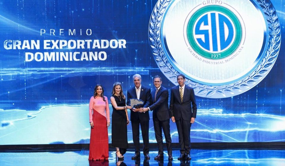 Grupo SID recibe reconocimiento como Gran Exportador Dominicano tras presencia en 22 mercados