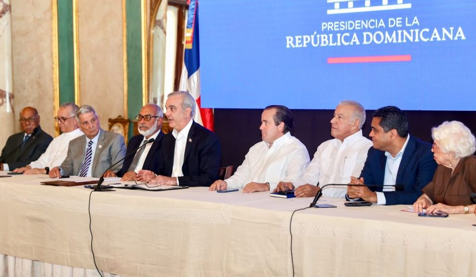 Gobierno destina RD$2 mil MM recuperados de corrupción para construcción de obras en más del 47% del país