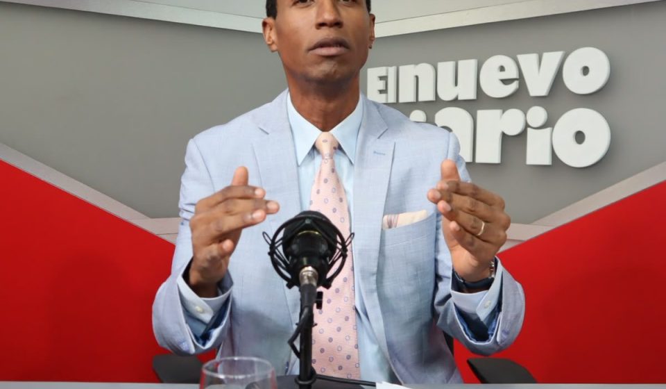Eduardo Martínez considera suspensión de consulta del PLD un revés para su crecimiento