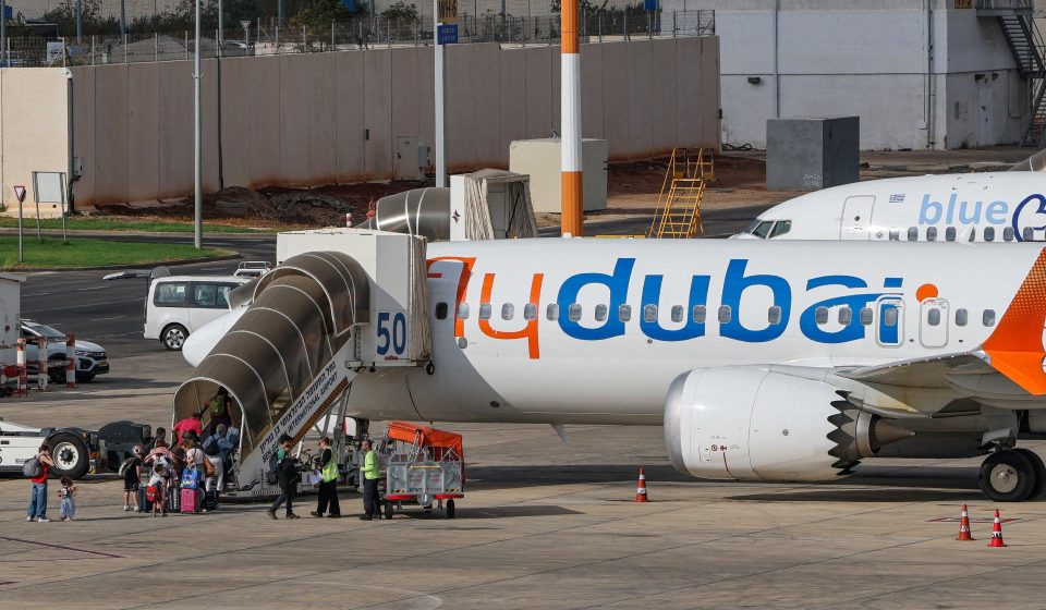 How was Flydubai co-pilot cleared despite being deemed a security risk?