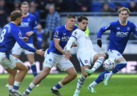 Neto’s brace fires Chelsea past Everton but Martinez head injury mars win