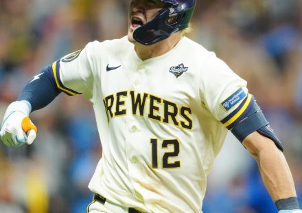 Cerveceros remontan y ponen Serie Mundial 2-0 sobre los Rays