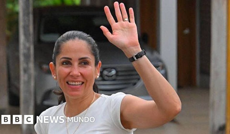 Quién es Luisa González, la excandidata presidencial correísta detenida en Ecuador por supuesta financiación irregular