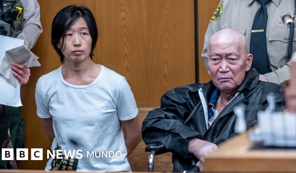 La "casa del horror": la pareja acusada en California de abusar en su mansión de al menos 14 niños nacidos mediante gestación subrogada