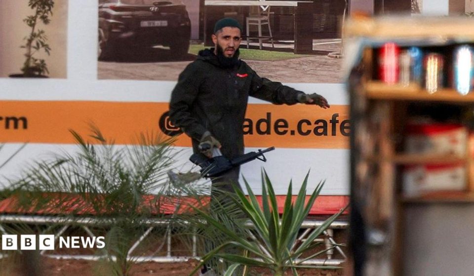 Five Israelis wounded and two suspected Palestinian attackers killed in West Bank shooting