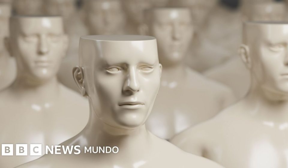 "Un mundo feliz": 3 inquietantes tendencias que la famosa novela distópica de Aldous Huxley predijo hace casi 100 años