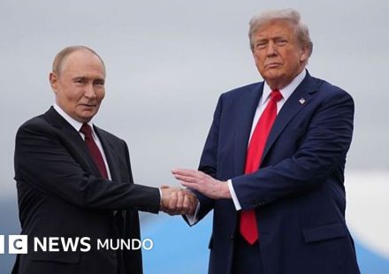 "EE.UU. no debería darle a Rusia un salvavidas financiero mientras mata civiles en Ucrania": las críticas contra Trump por su plan de importar diésel ruso