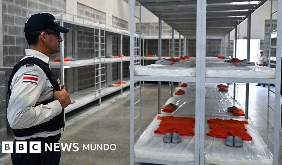 En fotos: así es la nueva megacárcel de máxima seguridad de Costa Rica que imita a la de Bukele en El Salvador