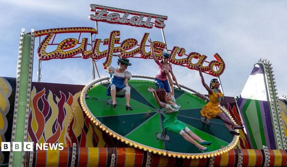 Women given shorts at Oktoberfest to prevent upskirting