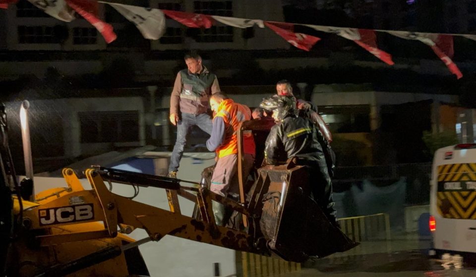 Istanbul in chaos, shut down by heaviest rainfall since 1985