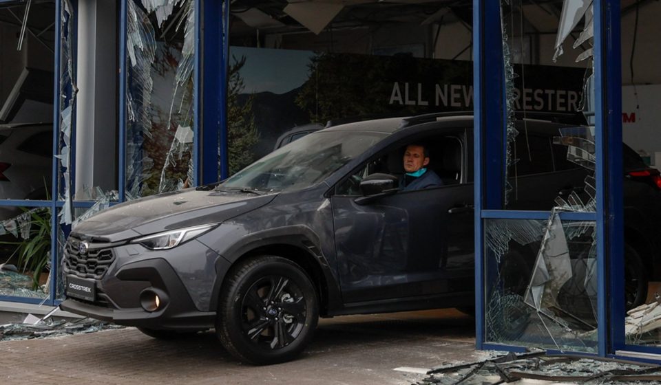 Russia strikes Kyiv ahead of localised ceasefire in Oleshky
