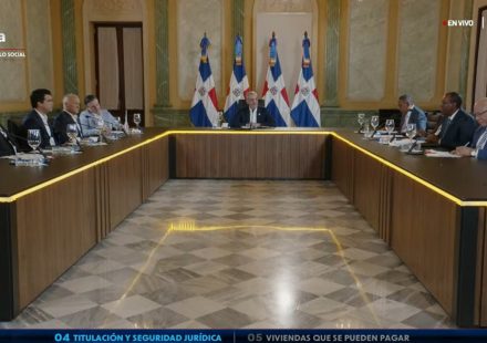 Gobierno destaca reducción del déficit habitacional y avance en programas de vivienda